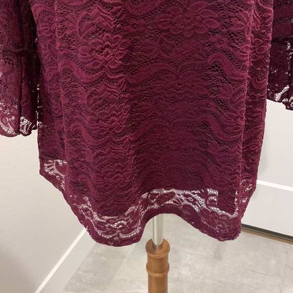 NWT Rue JuJu Lace Bell Sleeve Blouse - Picture 8 of 14